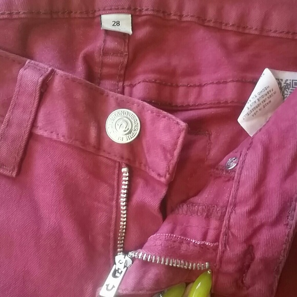 Burgundy true religions - Picture 3 of 3